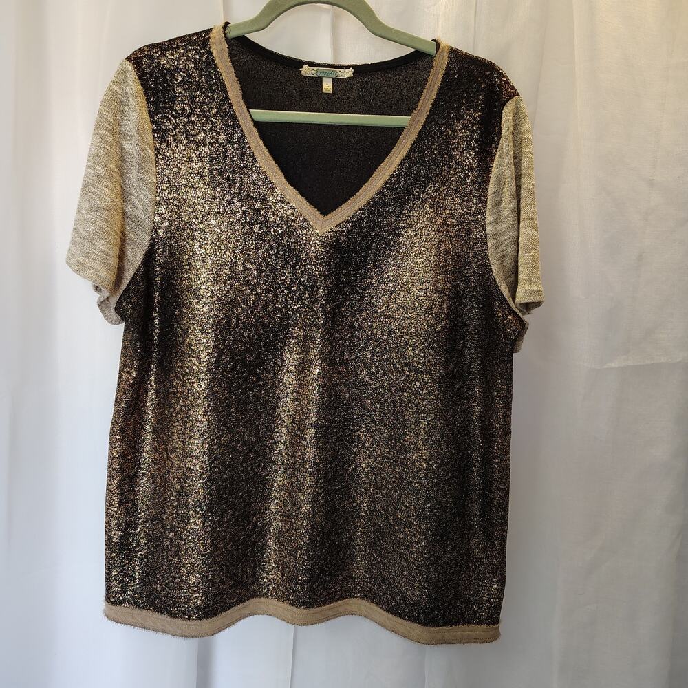 BKE Gimmicks Metallic Glitter Top Women’s Large V Neck Short Sleeve Y2K western